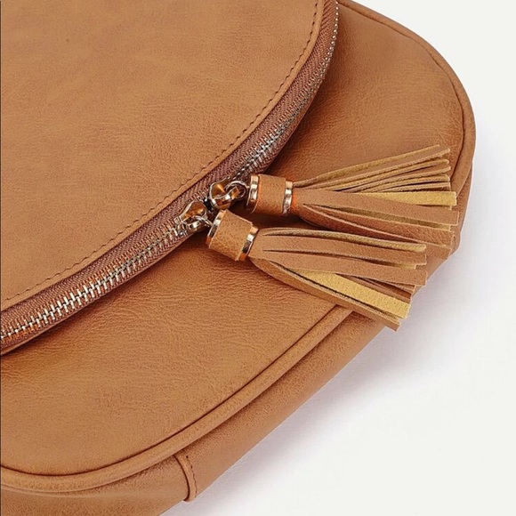 Vegan leather saddle bag crossbody purse tassel - Picture 9 of 12